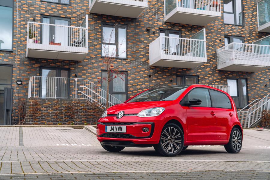  Volkswagen up! Black Edition 2020 года  (UK) (фото 40 из 40)